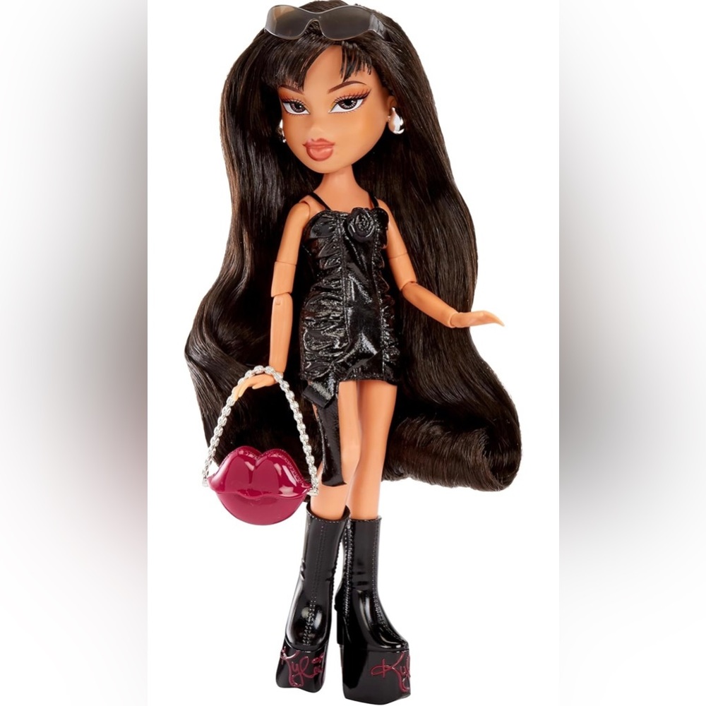 Bratz x Kylie Jenner Bratz doll - Picture 3 of 4